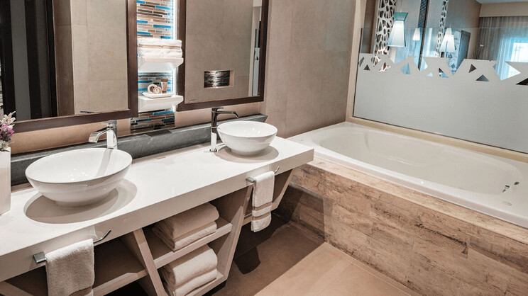 El Dorado Seaside Suites